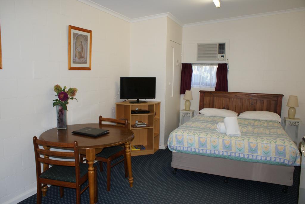 Warrnambool Motel And Holiday Park Esterno foto